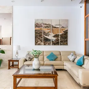 Andrea's 2*, Los Cristianos (Tenerife) Španělsko